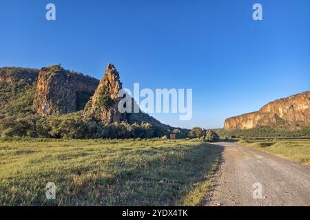 Fischer Tower nel parco nazionale di Hells Gate, Kenya. Splendida roccia nel parco nazionale keniota per arrampicate Foto Stock