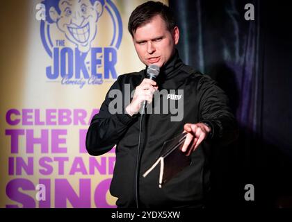 Nick Everritt si esibisce al Joker Comedy Club, Southend-on-Sea, Essex © Clarissa Debenham (Film Free Photography) / Alamy Foto Stock