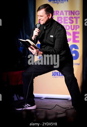 Nick Everritt si esibisce al Joker Comedy Club, Southend-on-Sea, Essex © Clarissa Debenham (Film Free Photography) / Alamy Foto Stock