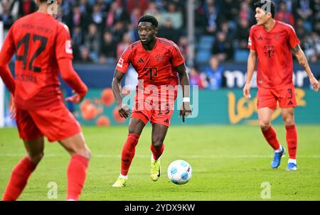 Fussball, Bundesliga, Deutschland, Herren, Saison 2024/2025, 8) Spieltag, Vonovia Ruhrstadion Bochum, VfL Bochum - FC Bayern MŸnchen 0:5; Alphonso Davies (FCB). Aktion Foto Stock