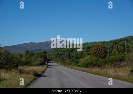 Percorrendo la A832 da Garve ad Achnasheen Foto Stock