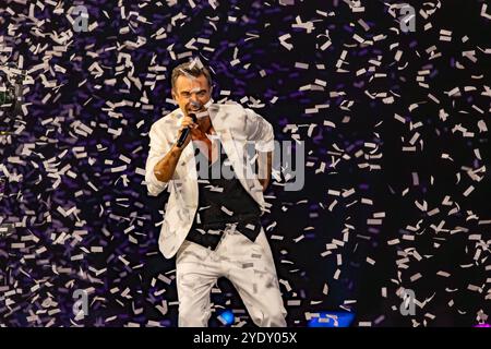 Dortmund Schlagersaenger und Moderator Florian Silbereisen beim Auftritt in der ARD Fernsehsendung SCHLAGERBOOOM 2024 ALLES FUNKELT ALLES GLITZERT Live am 19.10.2024 aus Dortmund Schlagersaenger und Moderator Florian Silbereisen beim Auftritt in der ARD Fernsehsendung 2024 19.10.2024 2024 2024 Foto Stock