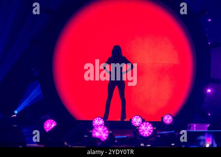 Dortmund Schlagersaengerin Melissa Naschenweng aus Oestereich beim Auftritt in der ARD Fernsehsendung SCHLAGERBOOOM 2024 ALLES FUNKELT ALLES GLITZERT Live am 19.10.2024 aus Dortmund Schlagersaengerin Melissa Naschenweng aus Oestereich Beim Auftritt in der 2024 ARD 19.10.2024 2024 2024 Foto Stock