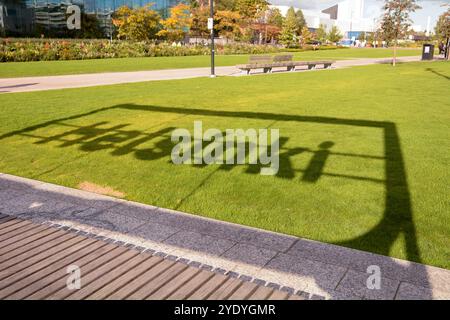 Cartello Helsinki accanto alla Biblioteca Oodi - Finlandia Foto Stock