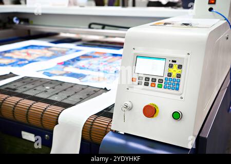 Pannello di controllo della tagliatrice laser per tessuti Foto Stock