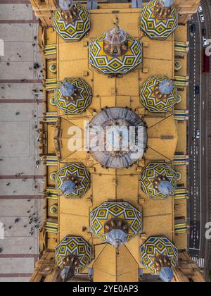 Vista aerea del tetto della cattedrale-basilica di Nuestra Señora del Pilar, Saragozza, Spagna Foto Stock