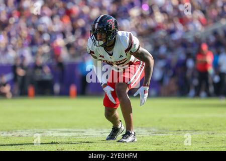 26 ottobre 2024: Il linebacker dei Texas Tech Red Raiders Terrell Tilmon (45) attende lo snap durante una partita tra i Texas Tech Red Raiders e i Texas Christian University Horned Frogs all'Amon G. Carter Stadium di Fort Worth, Texas. Freddie Beckwith/CSM Foto Stock