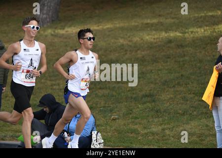 Runners alla Marine Corp Marathon ottobre 27 2024 Foto Stock