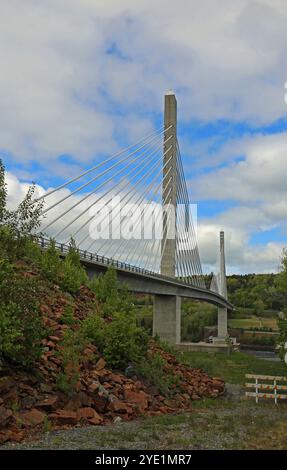 Penobscot Bridge verticale - Penobscot Narrows Bridge, Maine Foto Stock