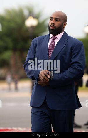 Rabat, Marocco. 28 ottobre 2024. Teddy Riner judoka francese. Arrivo degli ospiti prima dell'incontro tra il re del Marocco e il presidente della Francia nel Palazzo reale nella capitale Rabat. Visita di stato di tre giorni volta a rimediare le relazioni con il paese nordafricano dopo anni di tensioni. Rabat, Marocco, 28 ottobre 2024. Foto di Jeanne Accorsini/Pool/ABACAPRESS. COM credito: Abaca Press/Alamy Live News Foto Stock