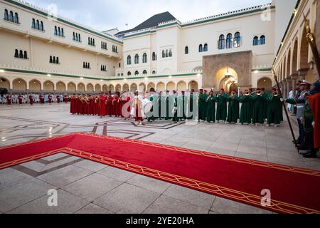 Rabat, Marocco. 28 ottobre 2024. Arrivo del re del Marocco e del presidente della Francia nel Palazzo reale della capitale Rabat. Tre giorni di visita di stato finalizzata a rimediare le relazioni con il paese nordafricano dopo anni di tensioni. Rabat, Marocco, 28 ottobre 2024. Foto di Jeanne Accorsini/Pool/ABACAPRESS. COM credito: Abaca Press/Alamy Live News Foto Stock