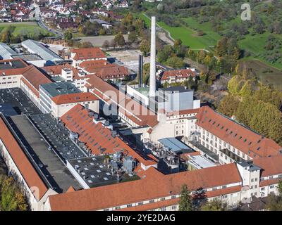 Conversione dell'ex fabbrica di carta Scheufelen a Oberlenningen, campagna nella valle di Lenningen. Lo sviluppatore del progetto DLE Land Development GM Foto Stock