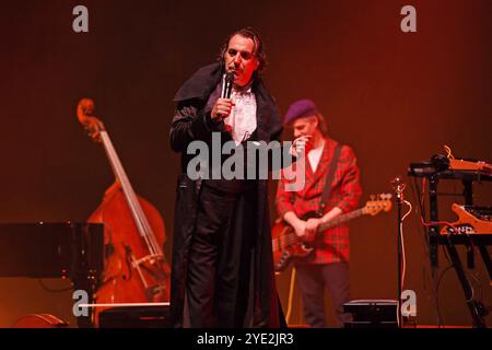 REGNO UNITO. 28 ottobre 2024. LONDRA, INGHILTERRA - OTTOBRE 28: Chilly Gonzales si esibisce alla Royal Albert Hall il 28 ottobre 2024 a Londra, Inghilterra. CAP/Mar © Mar/Capital Pictures credito: Capital Pictures/Alamy Live News Foto Stock