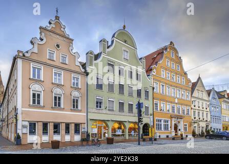 Case storiche su Neustadt Street a Landshut, Germania, Europa Foto Stock