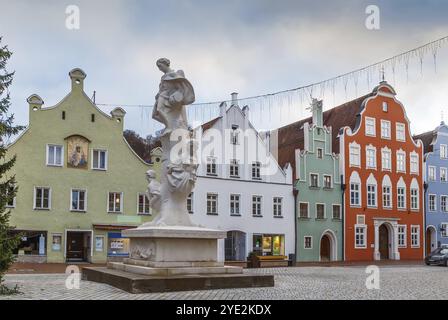 Case storiche su Neustadt Street a Landshut, Germania, Europa Foto Stock