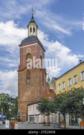 La chiesa di San Nicola nel quartiere Spandau di Berlino fu costruita nel XIV secolo, Germania, Europa Foto Stock