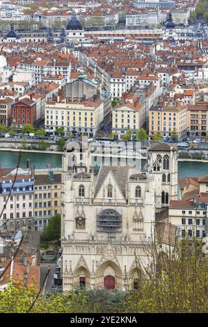 Vista di Lione con cattedrale dalla Basilica di Notre-Dame de Fourviere, Frane Foto Stock