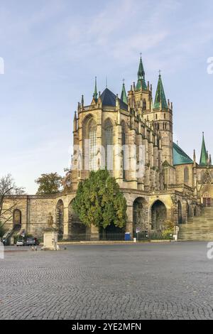 La cattedrale cattolica di Erfurt è una chiesa di 1200 anni situata sulla collina della cattedrale di Erfurt, in Turingia, Germania, Europa Foto Stock