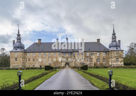 Il castello di Lembeck è uno dei castelli d'acqua più belli della Renania settentrionale-Vestfalia, Germania, Europa Foto Stock