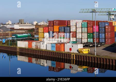 Terminal container Dortmund CTD, porto sul canale Dortmund-EMS, Dortmund, Renania settentrionale-Vestfalia, Germania. Containertreminal Dortmund CTD, Hafen A. Foto Stock