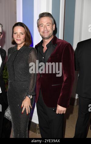 Sasha bürgerlich Sascha Röntgen-Schmitz mit Ehefrau Julia Röntgen bei der 27. Busche Gala im Hotel Atlantic ad Amburgo am 28.10.2024 *** Sasha, vero nome Sascha Röntgen Schmitz, con moglie Julia Röntgen al 27 Busche Gala presso l'Hotel Atlantic di Amburgo il 28 10 2024 Foto Stock