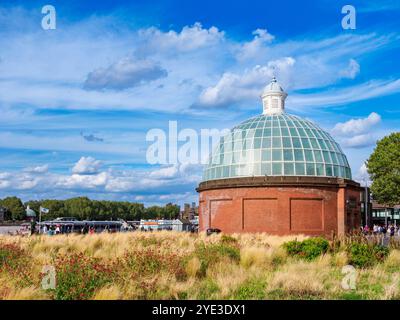 Greenwich Foot Tunnel, ingresso sud, Londra, Inghilterra, Regno Unito Foto Stock