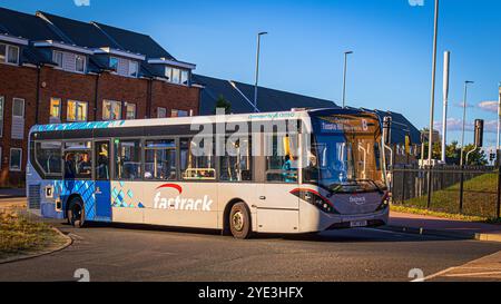 Arriva Kent Thameside - autobus Fastrack Foto Stock