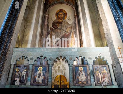 Mtshkheta, Georgia-08 agosto 2024.: The Image of Jesus Christ on the Fresco at the Inner Wall of Svetitskhoveli Cathedral of the Living Pillar, Foto Stock