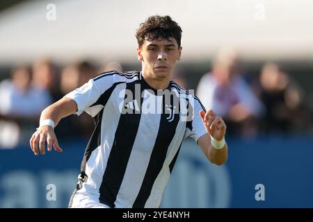 Vinovo, Italia. 22 ottobre 2024. Diego pugno della Juventus durante la partita di UEFA Youth League al Juventus Center di Vinovo. Il credito per immagini dovrebbe essere: Jonathan Moscrop/Sportimage Credit: Sportimage Ltd/Alamy Live News Foto Stock