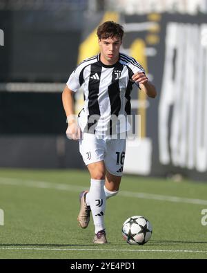 Vinovo, Italia. 22 ottobre 2024. Filippo Pagnucco della Juventus durante la partita di UEFA Youth League al Juventus Center di Vinovo. Il credito per immagini dovrebbe essere: Jonathan Moscrop/Sportimage Credit: Sportimage Ltd/Alamy Live News Foto Stock