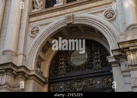 Una foto della Banca d'Italia a Milano. Foto Stock
