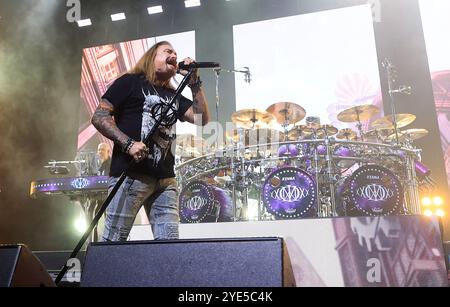 Zagabria, Croazia. 29 ottobre 2024. James LaBrie della rock band Dream Theater si esibisce durante un concerto all'Arena di Zagabria il 29 ottobre 2024 a Zagabria, Croazia. Foto: Marko Prpic/PIXSELL credito: Pixsell/Alamy Live News Foto Stock