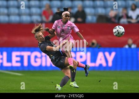 Durante la partita amichevole internazionale tra Inghilterra e Sud Africa alla Coventry Building Society Arena di Coventry martedì 29 ottobre 2024. (Foto: Kevin Hodgson | mi News) crediti: MI News & Sport /Alamy Live News Foto Stock