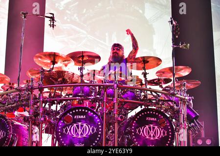 Zagabria, Croazia, 291024. Il batterista Mike Portonoy al concerto della band progressive metal americana Dream Theater, nell'ambito del tour mondiale An Evening with Dream Theater 2024 - 2025, in occasione del 40° anniversario. Foto: Lucija Ocko / CROPIX Copyright: XxLucijaxOckox/xCROPIXx Dream theater291024 07 Foto Stock