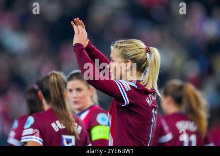 Oslo 20241029. La norvegese Ada Hegerberg segna nella partita di qualificazione al Campionato europeo femminile tra Norvegia e Albania allo stadio Ullevaal. Foto: Cornelius Poppe / NTB Foto Stock