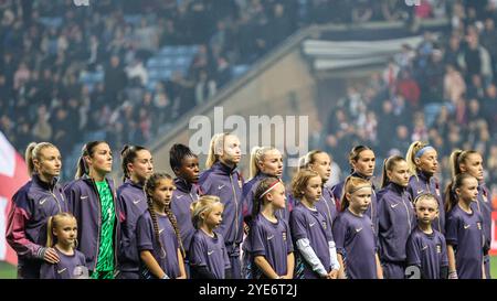 Coventry, Regno Unito. 29 ottobre 2024. Coventry, Inghilterra, 29 ottobre 2024: Players of England durante la partita di calcio amichevole femminile internazionale tra Inghilterra e Sudafrica alla Coventry Building Society Arena di Coventry, Inghilterra (Natalie Mincher/SPP) crediti: SPP Sport Press Photo. /Alamy Live News Foto Stock