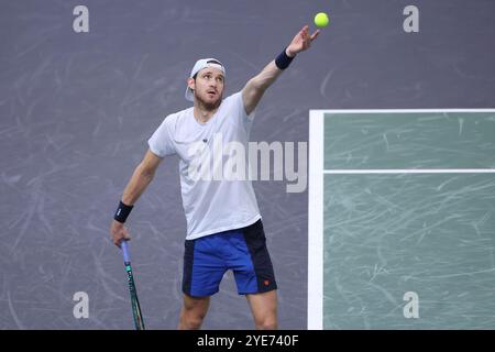 Parigi, Francia. 29 ottobre 2024. Nicolas Jarry del Cile durante il giorno 2 del Rolex Paris Masters 2024, un torneo di tennis ATP Masters 1000 il 29 ottobre 2024 all'Accor Arena di Parigi, Francia - foto Jean Catuffe/DPPI credito: DPPI Media/Alamy Live News Foto Stock