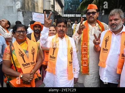 Mumbai, India. 29 ottobre 2024. MUMBAI, INDIA - OTTOBRE 29: Baburao Mane come candidato Shiv Sena (UBT) per il collegio elettorale di Dharavi il 29 ottobre 2024 a Mumbai, India. (Foto di Raju Shinde/Hindustan Times/Sipa USA) credito: SIPA USA/Alamy Live News Foto Stock