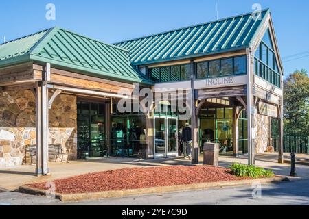 Stazione di Point Park in cima alla montagna della Lookout Mountain Incline Railway a Lookout Mountain, Tennessee, con vista su Chattanooga. (USA) Foto Stock