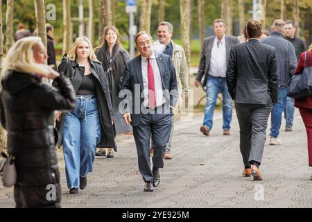 30.10.2024. Düsseldorf. Preis für Punk: Die Toten Hosen werden im Roncalli's Apollo Varieté mit dem Staatspreis des Landes Nordrhein-Westfalen geehrt. Foto Stock