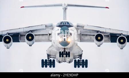 Kaunas/Lituania 2021-02-17 (RA-76842) Ilyushin il-76TD Aviacon Zitotrans Foto Stock
