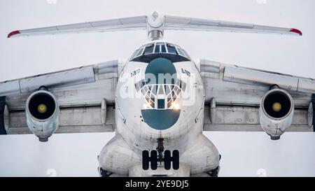 Kaunas/Lituania 2021-02-17 (RA-76842) Ilyushin il-76TD Aviacon Zitotrans Foto Stock
