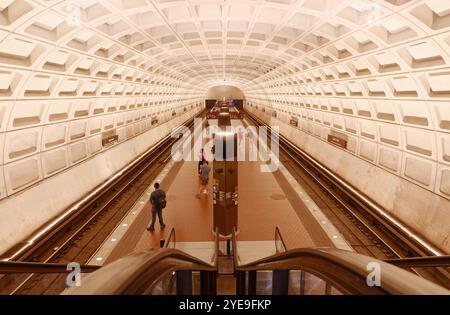 Washington Metro a Washington D.C., Stati Uniti. Trasporti pubblici nella capitale. Capitol South è una stazione della metropolitana situata nel sistema ferroviario della metropolitana di Washington. Foto Stock