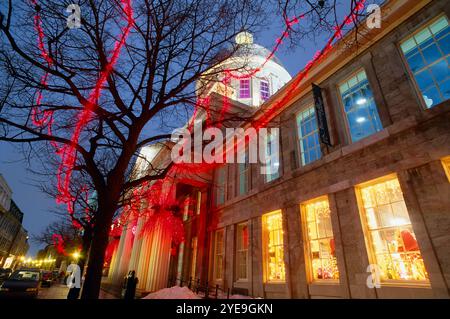 Mercato Bonsecours decorato a Natale nella vecchia Montreal; Montreal, Quebec, Canada Foto Stock