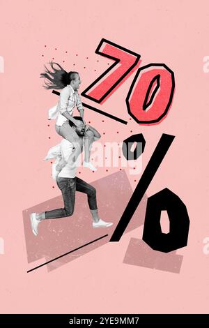 Collage fotografico verticale di due ragazze felici che corrono simbolo percentuale sconto venerdì nero Affrettatevi a fare shopping isolato su sfondo dipinto Foto Stock