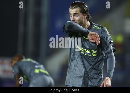 Beveren WAAS, Belgio. 30 ottobre 2024. Dylan Dassy di Beveren sembra deluso durante una partita di calcio tra il club di seconda divisione SK Beveren e il club JPL KRC Genk, mercoledì 30 ottobre 2024 a Beveren-WAAS, nel primo turno su 16 della Coppa di calcio belga "Croky Cup". BELGA FOTO DAVID PINTENS credito: Belga News Agency/Alamy Live News Foto Stock