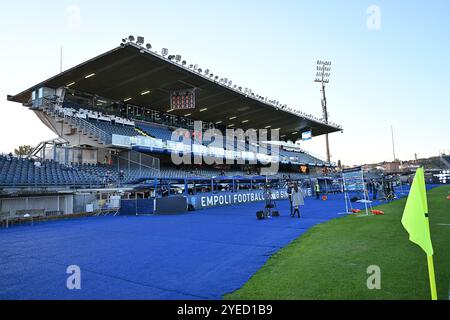 Stadio Carlo Castellani, Empoli, Italia. 30 ottobre 2024. Serie A Football; Empoli contro Inter Milan; Una vista generale dello stadio Carlo Castellani che mostra lo stand principale Credit: Action Plus Sports/Alamy Live News Foto Stock