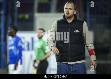 Beveren WAAS, Belgio. 30 ottobre 2024. Marink Reedijk, capo-allenatore di Beveren, raffigurato durante una partita di calcio tra il club di seconda divisione SK Beveren e il club JPL KRC Genk, mercoledì 30 ottobre 2024 a Beveren-WAAS, nel primo turno su 16 della Coppa di calcio belga "Croky Cup". BELGA FOTO DAVID PINTENS credito: Belga News Agency/Alamy Live News Foto Stock