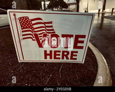 FORT LAUDERDALE, Florida - OTTOBRE 30: Votazione anticipata in Florida il 30 ottobre 2024 a Fort Lauderdale, Florida People: Early Voting Credit: Storms Media Group/Alamy Live News Foto Stock