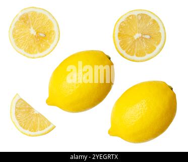 La vista dall'alto dei frutti di limone giallo maturi freschi con metà e fette o quarti è isolata su sfondo bianco con percorso di ritaglio. Foto Stock